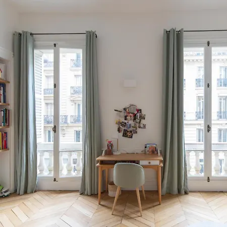Elegant Familial A * Parigi